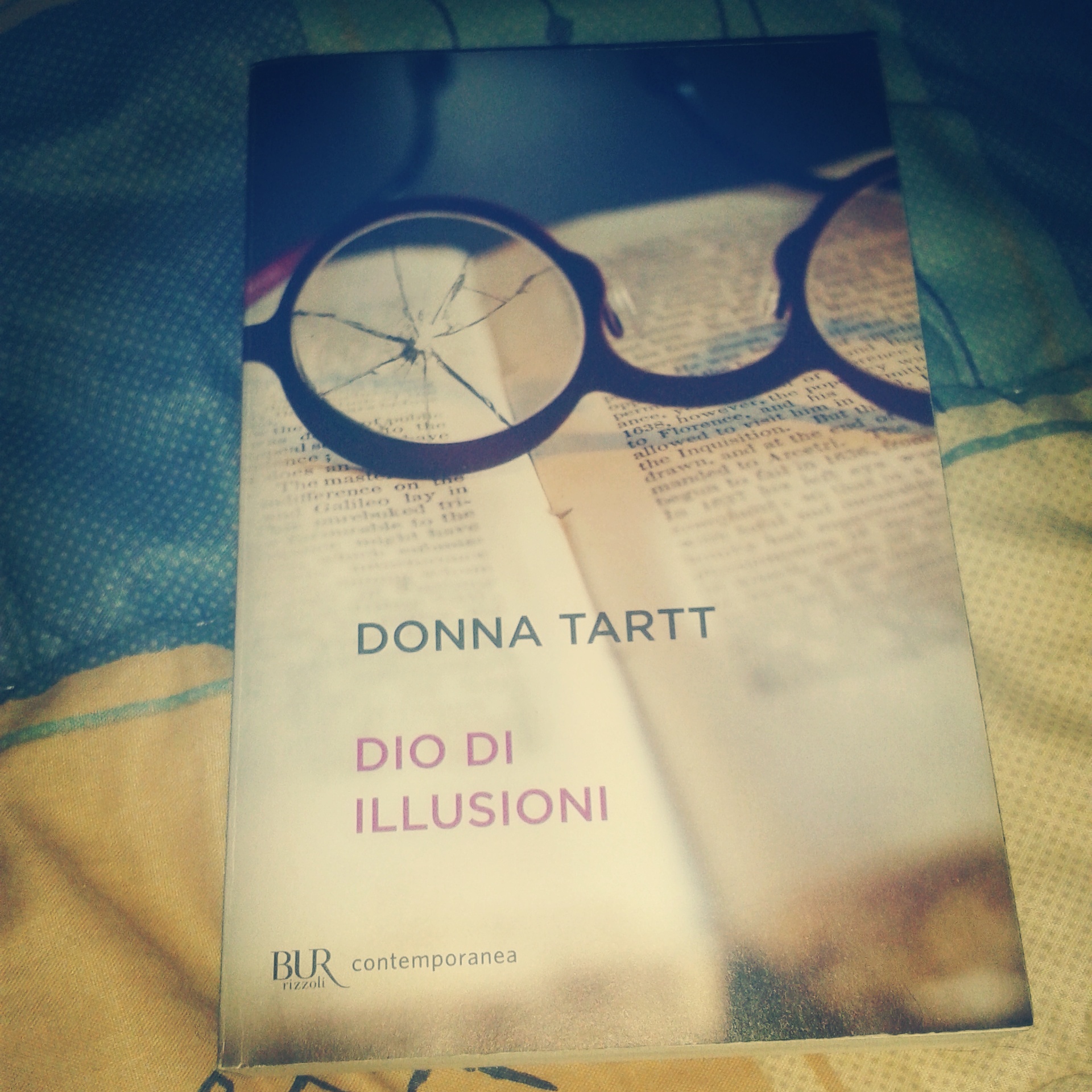 Rispondi a @ehchiara Recensione breve di Dio di Illusioni di Donna Tar
